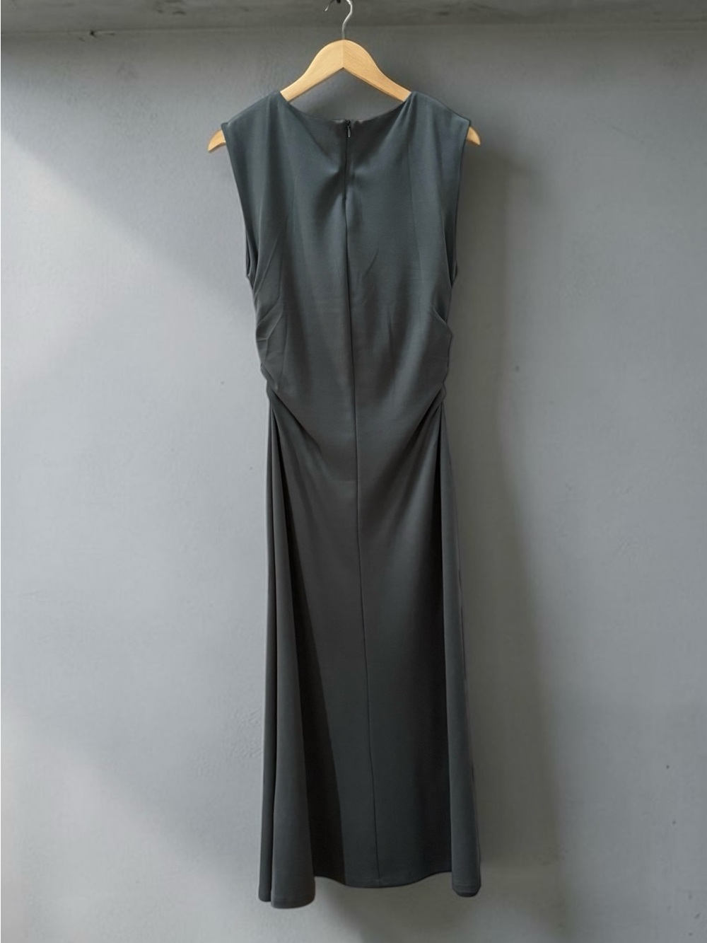 NWOT H&M Sleeveless Draped Midi Dress in Slate Gray! Medium! NEW! - Picture 7 of 10